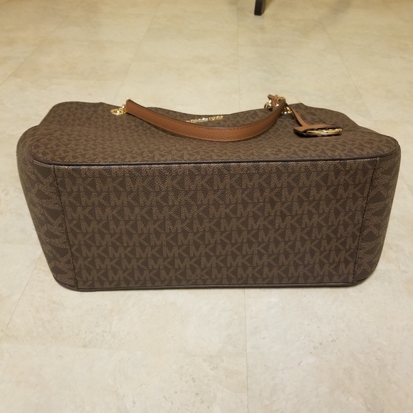 NWT MK large x chain purse and wallet set - Picture 11 of 15